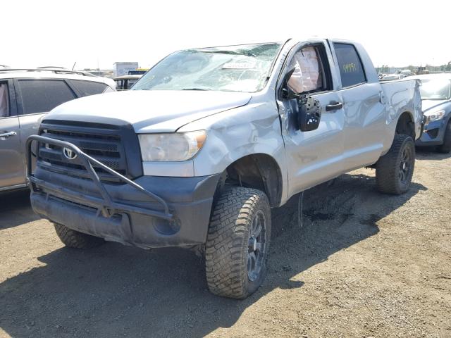 5TFUM5F15BX016529 - 2011 TOYOTA TUNDRA DOU GRAY photo 2