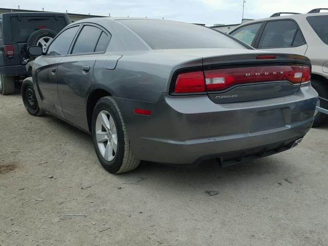 2B3CL3CG6BH569353 - 2011 DODGE CHARGER SILVER photo 3