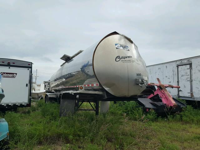 5WSAA4322BN042403 - 2011 CUST TANKER TRAILER RED photo 1