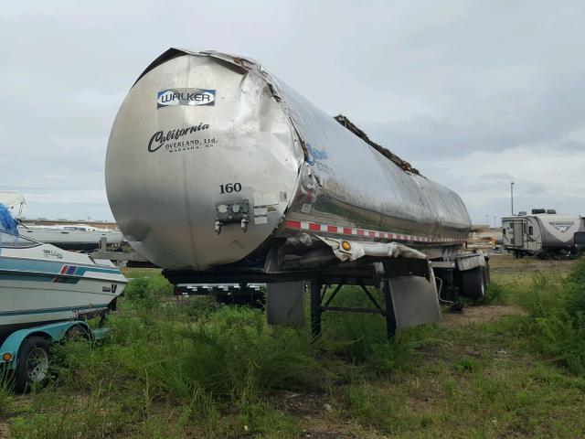 5WSAA4322BN042403 - 2011 CUST TANKER TRAILER RED photo 2