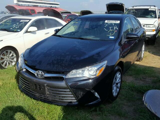 4T1BF1FK8HU691199 - 2017 TOYOTA CAMRY LE 黑色 照片 2