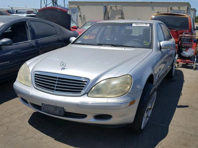 WDBNG70J92A242767 - 2002 MERCEDES-BENZ S 430 GRAY photo 2