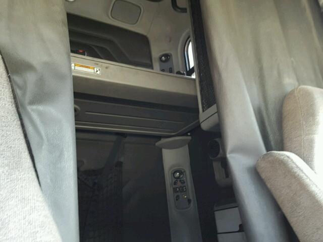 1FUJBBDR2ADAP2925 - 2010 FREIGHTLINER CONVENTION WHITE photo 6