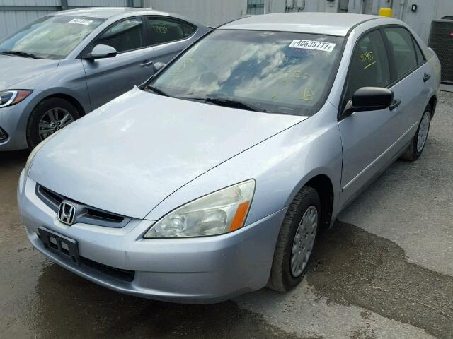 1HGCM56195A186476 - 2005 HONDA ACCORD DX SILVER photo 2