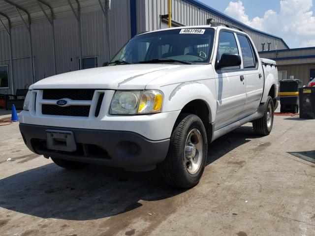 1FMZU67K15UB40673 - 2005 FORD EXPLORER S WHITE photo 2