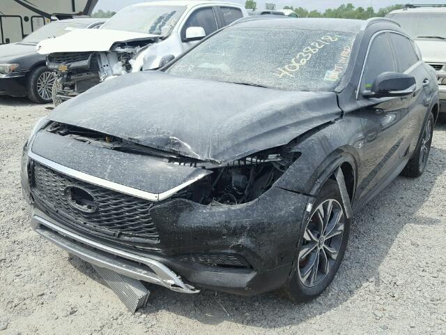 SJKCH5CR5JA042735 - 2018 INFINITI QX30 BASE BLACK photo 2