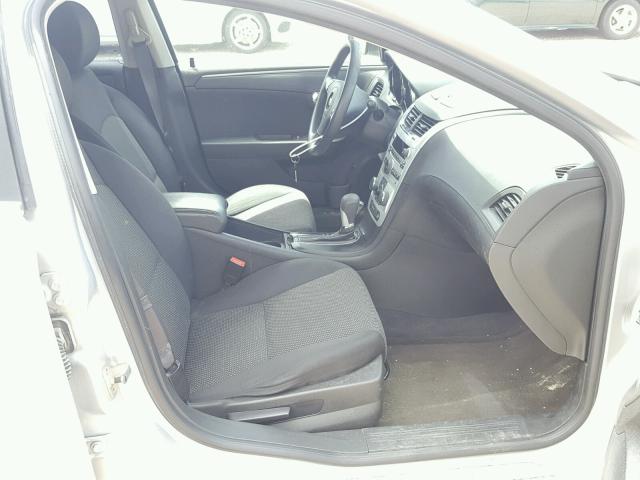 1G1ZC5EU1BF143510 - 2011 CHEVROLET MALIBU 1LT 银色 照片 5