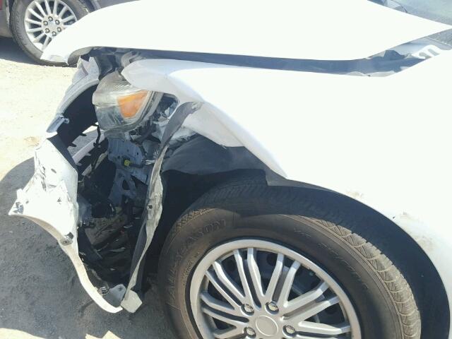 4T1BF3EK2AU579713 - 2010 TOYOTA CAMRY BASE WHITE photo 9