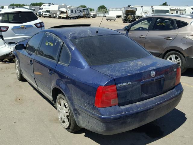 WVWPD23B6YE140676 - 2000 VOLKSWAGEN PASSAT GLX BLUE photo 3