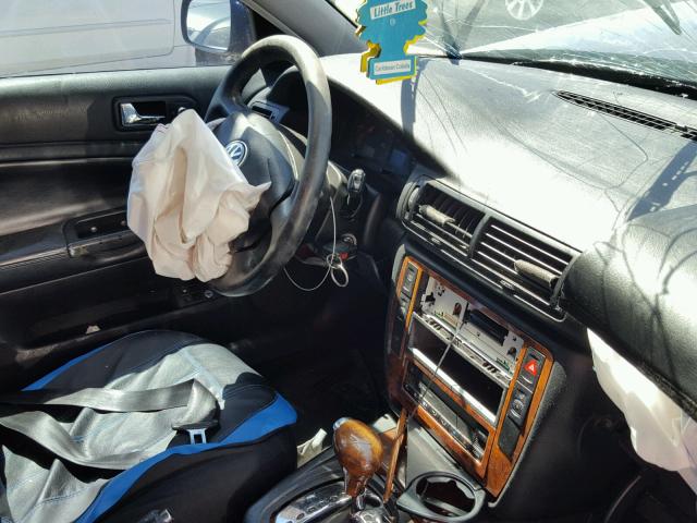 WVWPD23B6YE140676 - 2000 VOLKSWAGEN PASSAT GLX BLUE photo 9