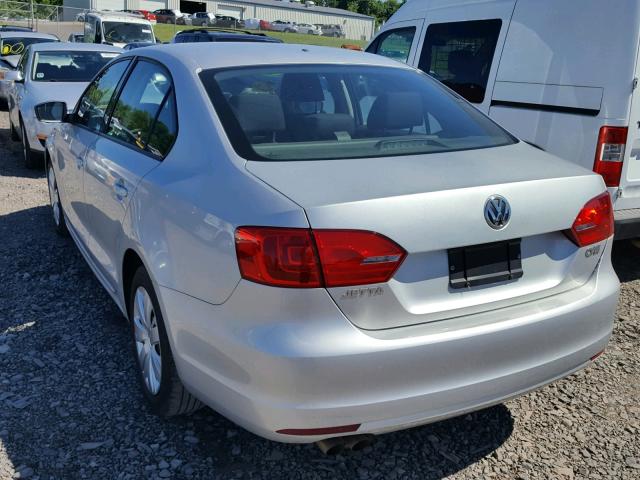 3VW2K7AJ0BM075409 - 2011 VOLKSWAGEN JETTA BASE 银色 照片 3
