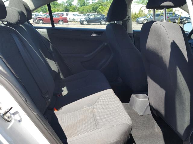 3VW2K7AJ0BM075409 - 2011 VOLKSWAGEN JETTA BASE 银色 照片 6