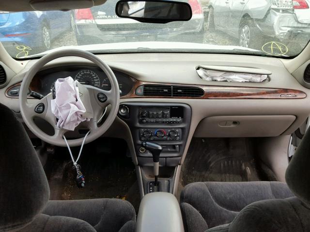 1G1NE52J7Y6231408 - 2000 CHEVROLET MALIBU LS თეთრი ფოტო 9