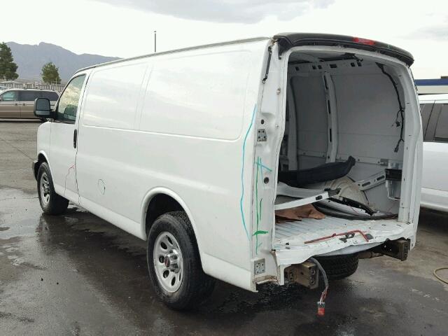 1GTS7AFX8E1142158 - 2014 GMC SAVANA G15 WHITE photo 3