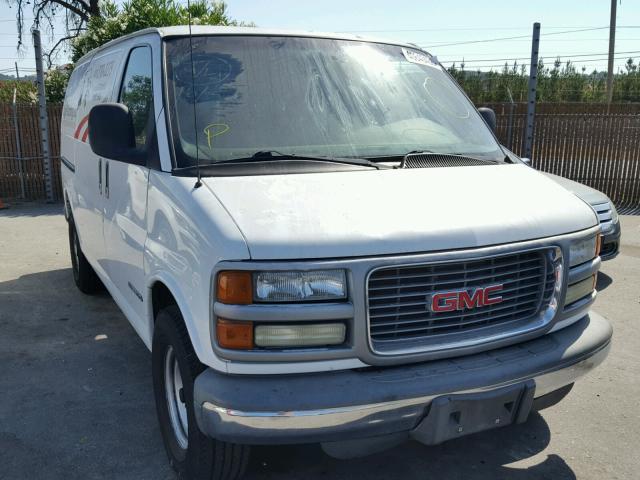 1GTHG35R121169755 - 2002 GMC SAVANA G35 WHITE photo 1