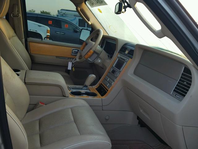 5LMFU28588LJ07083 - 2008 LINCOLN NAVIGATOR GOLD photo 5