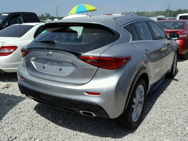 SJKCH5CP6JA058795 - 2018 INFINITI QX30 BASE RED photo 4