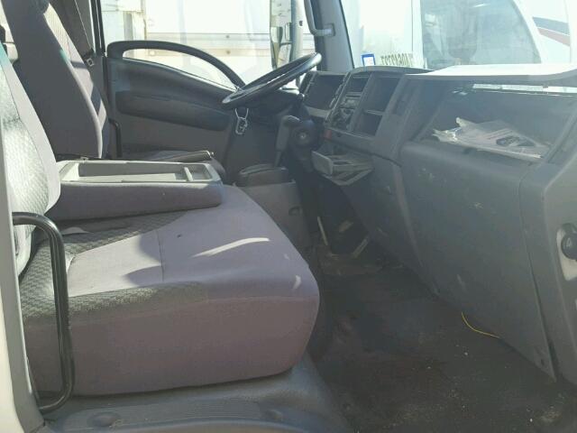 54DC4W1B2ES801993 - 2014 ISUZU NPR HD WHITE photo 5