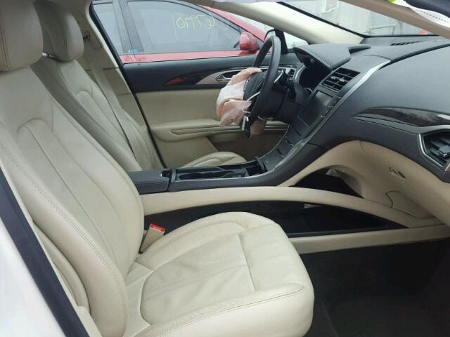 3LN6L2GK0DR816888 - 2013 LINCOLN MKZ Սպիտակ լուսանկար 5