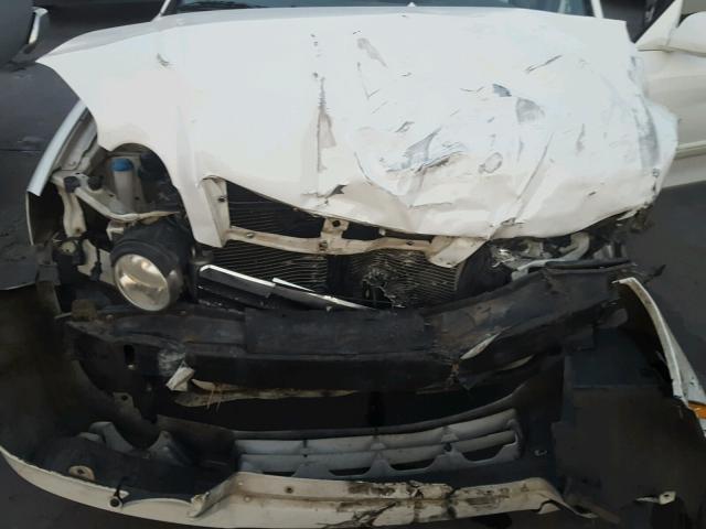 KNAGD128245289724 - 2004 KIA OPTIMA WHITE photo 7