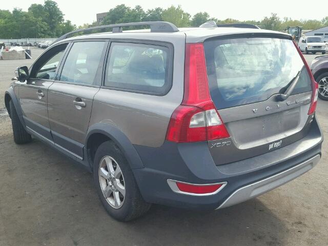 YV4BZ982891062954 - 2009 VOLVO XC70 3.2 BROWN photo 3