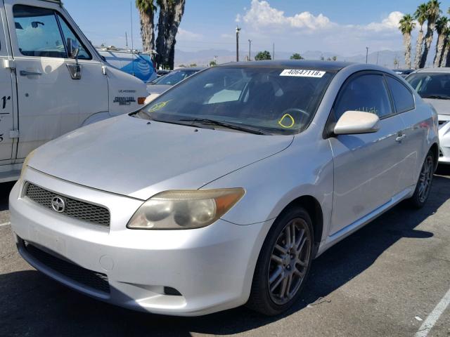 JTKDE177X60077486 - 2006 TOYOTA SCION TC 银色 照片 2