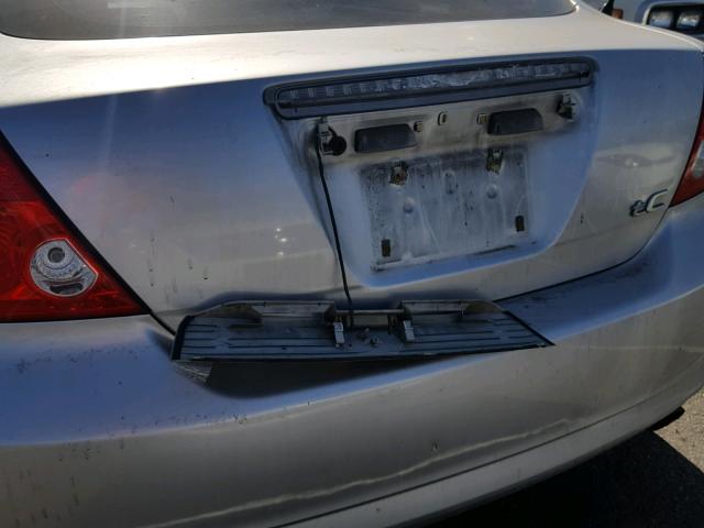 JTKDE177X60077486 - 2006 TOYOTA SCION TC 银色 照片 9