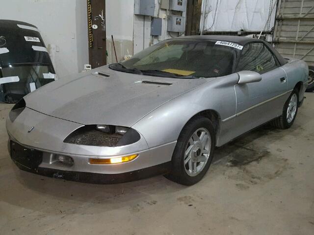 2G1FP22SXS2123394 - 1995 CHEVROLET CAMARO SILVER photo 2