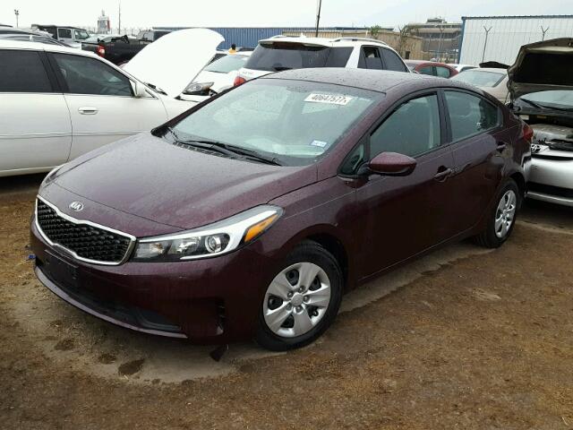 3KPFK4A77HE136474 - 2017 KIA FORTE LX RED photo 2