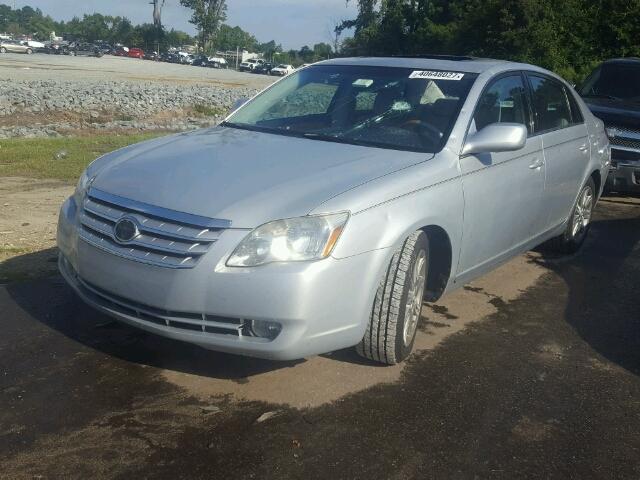 4T1BK36B17U208822 - 2007 TOYOTA AVALON XL SILVER photo 2