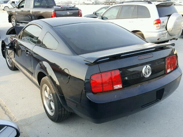 1ZVFT80N365191014 - 2006 FORD MUSTANG BLACK photo 3