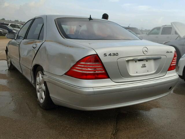 WDBNG83J74A417697 - 2004 MERCEDES-BENZ S 430 4MAT SILVER photo 3