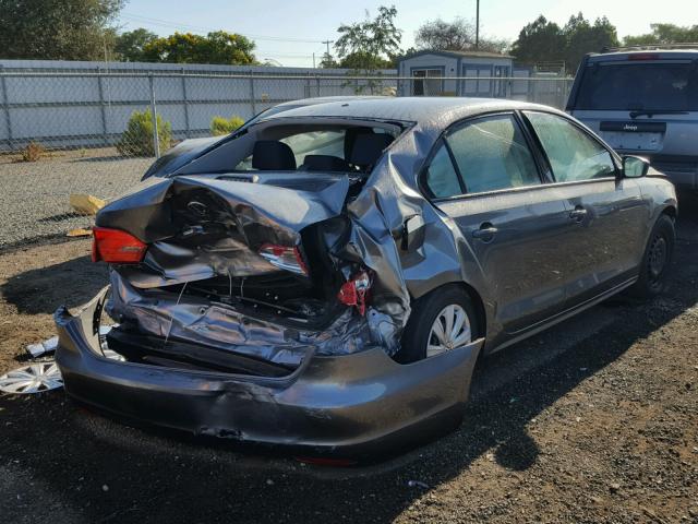 3VW2K7AJ7EM214598 - 2014 VOLKSWAGEN JETTA BASE 灰色 照片 4