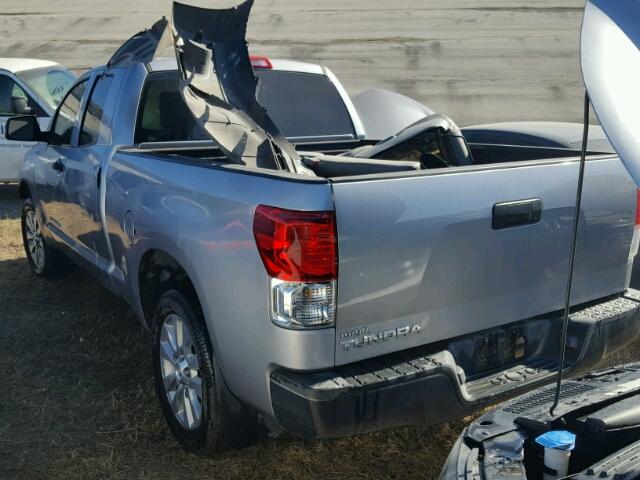 5TFRM5F15CX043446 - 2012 TOYOTA TUNDRA SILVER photo 3