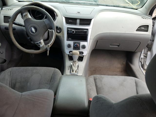 1G1ZB5EB4AF113207 - 2010 CHEVROLET MALIBU LS SILVER photo 9
