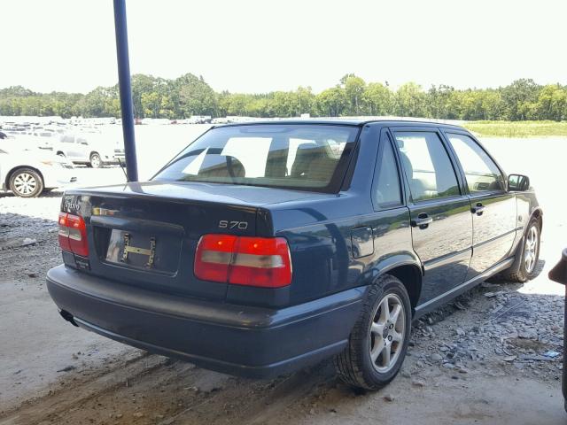 YV1LS55A4X2604634 - 1999 VOLVO S70 GREEN photo 4