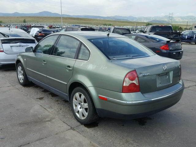 WVWRH63BX1P103676 - 2001 VOLKSWAGEN PASSAT GLX GREEN photo 3