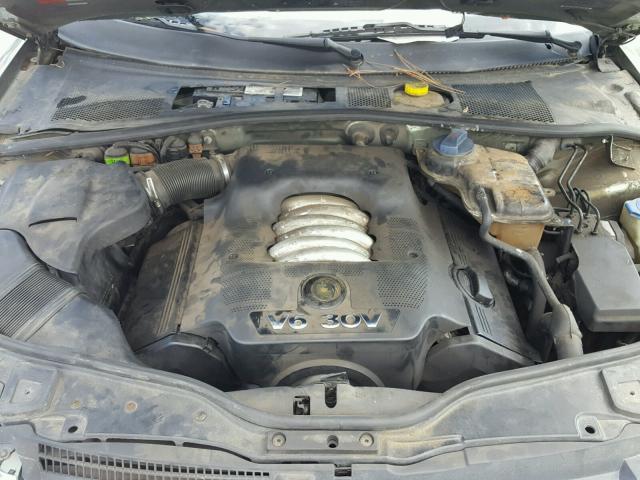 WVWRH63BX1P103676 - 2001 VOLKSWAGEN PASSAT GLX GREEN photo 7