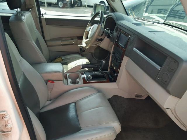 1J8HG58N48C155391 - 2008 JEEP COMMANDER WHITE photo 5