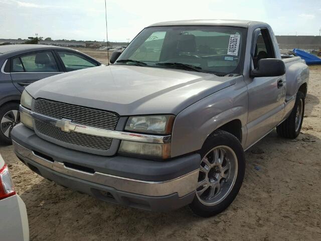 1GCEC14X24Z229937 - 2004 CHEVROLET SILVERADO GRAY photo 2