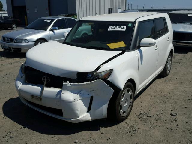 JTLKE50E281038827 - 2008 TOYOTA SCION XB Weiß Foto 2