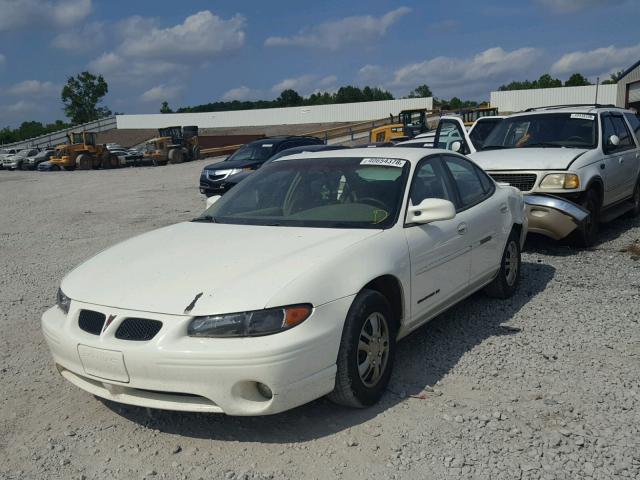 1G2WK52JX2F272261 - 2002 PONTIAC GRAND PRIX WHITE photo 2
