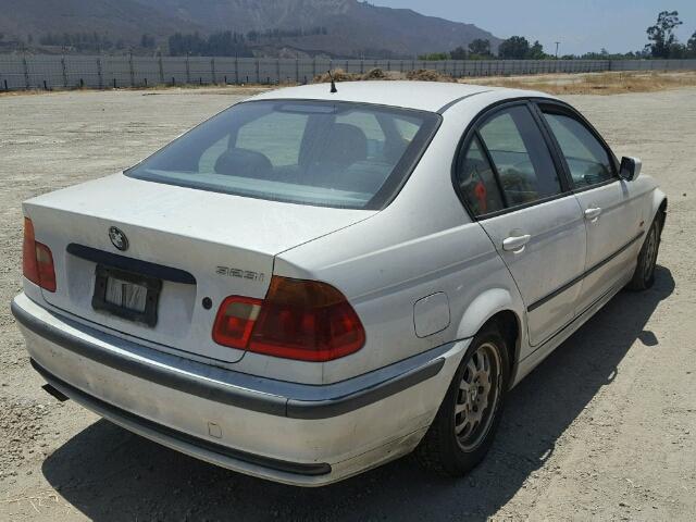 WBAAM3336XCA80073 - 1999 BMW 323I WHITE photo 4