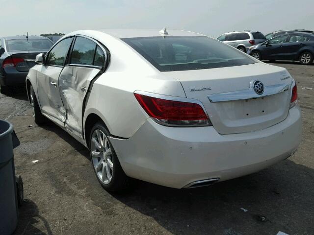 1G4GJ5E34CF178048 - 2012 BUICK LACROSSE T WHITE photo 3