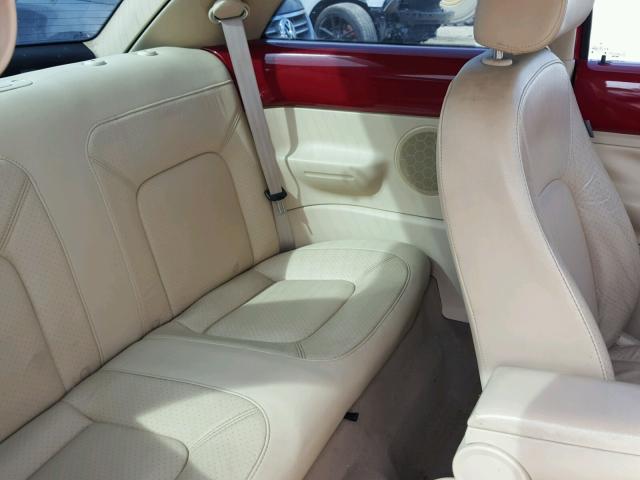 3VWSG31C96M400785 - 2006 VOLKSWAGEN NEW BEETLE 红色 照片 6