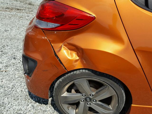 KMHTC6AE7DU128585 - 2013 HYUNDAI VELOSTER T ORANGE photo 9