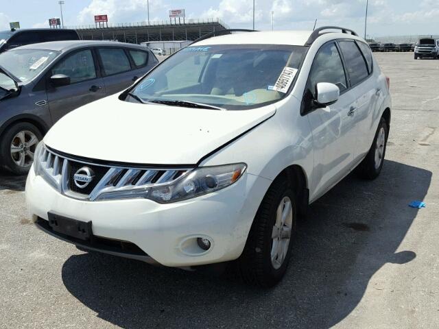 JN8AZ1MU7AW004577 - 2010 NISSAN MURANO S WHITE photo 2