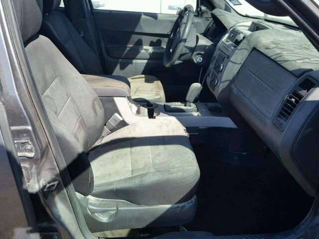 1FMCU03739KA15602 - 2009 FORD ESCAPE XLT GRAY photo 5