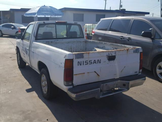 1N6SD11S5TC375160 - 1996 NISSAN TRUCK BASE WHITE photo 3