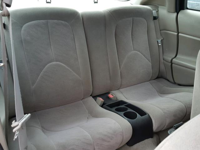 1G8ZY12751Z258120 - 2001 SATURN SC2 SILVER photo 6